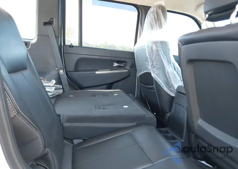 2012 Jeep Liberty Limited Jet Edition z USA, uszkodzony, nr VIN 1C4PJMFK4CW140260